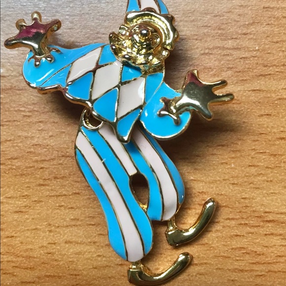 Crazy dancing clown brooch pin no red balloon - Picture 4 of 5